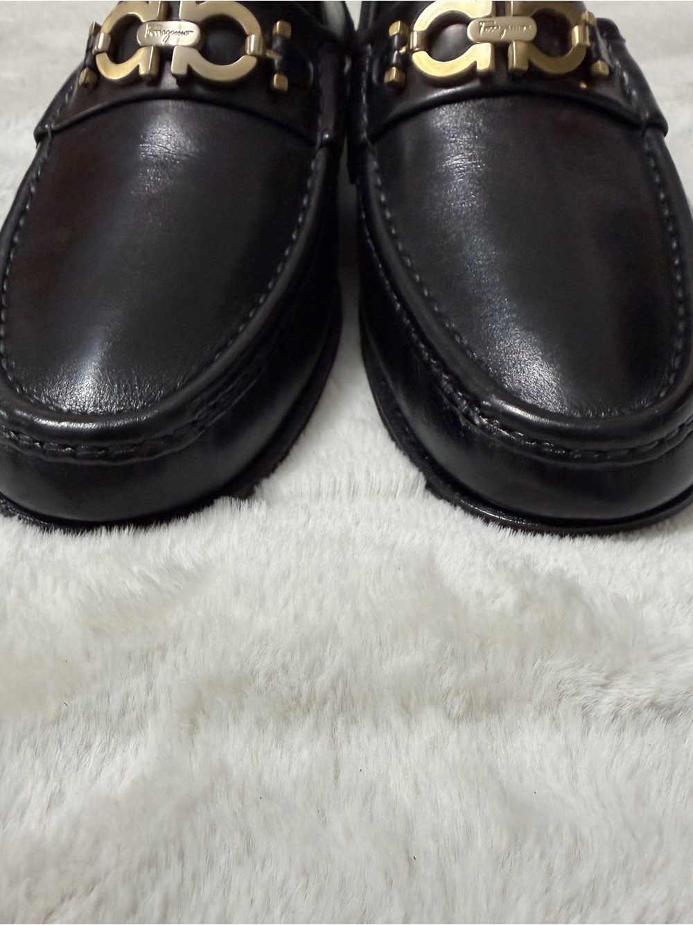 $995 Salvatore Ferragamo Black Leather Gold Gancini Buckle Bit Loafers 10.5 D - Picture 7 of 12